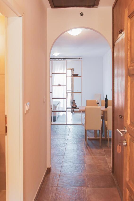 Fully Renovated One Bedroom Apartment With A Seaview - A Sevid ภายนอก รูปภาพ
