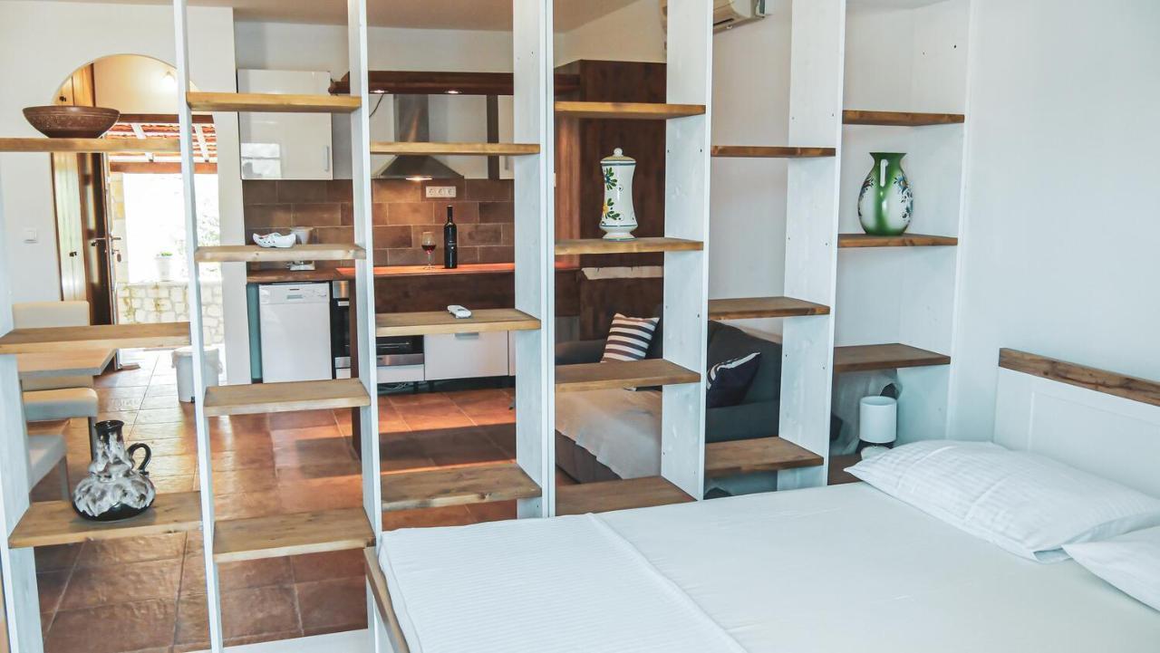 Fully Renovated One Bedroom Apartment With A Seaview - A Sevid ภายนอก รูปภาพ