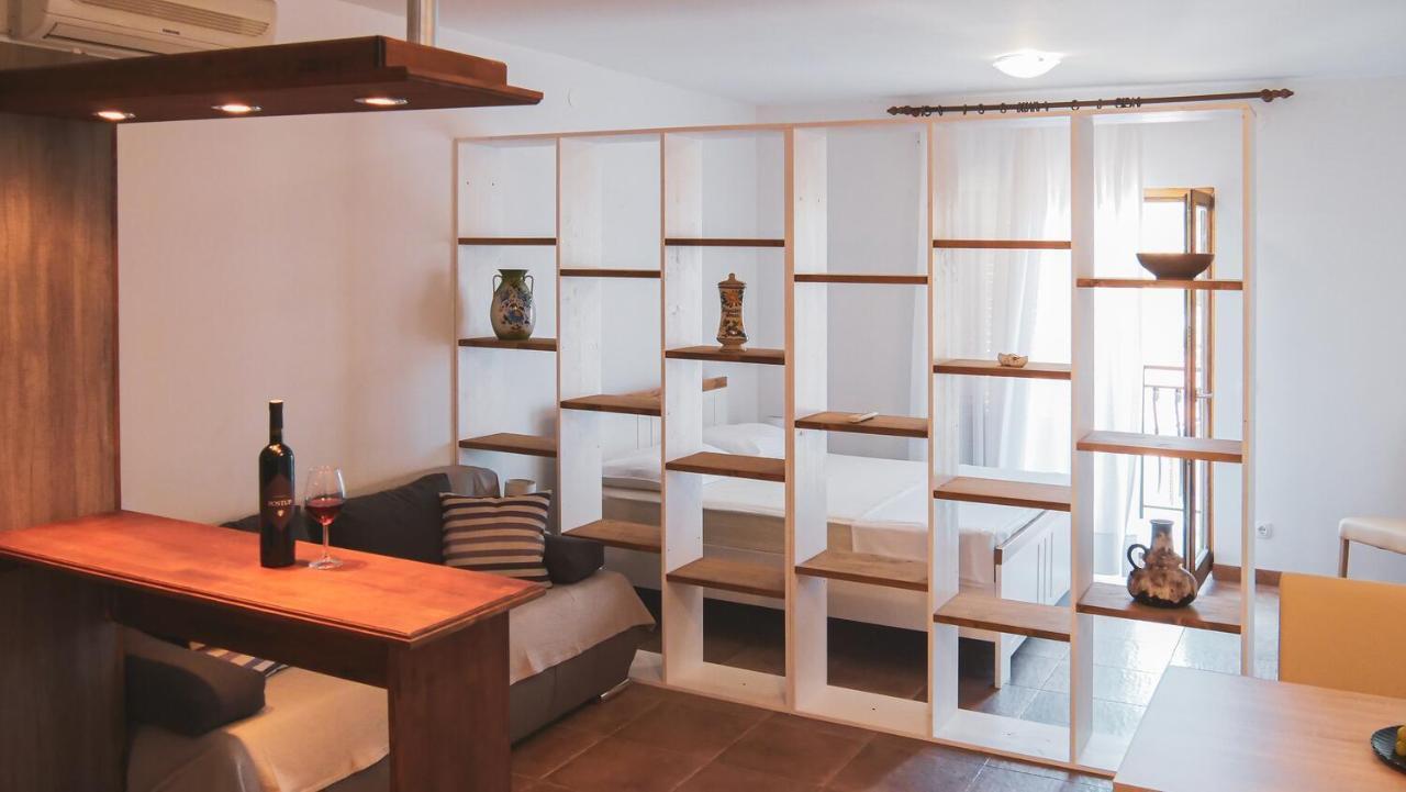 Fully Renovated One Bedroom Apartment With A Seaview - A Sevid ภายนอก รูปภาพ
